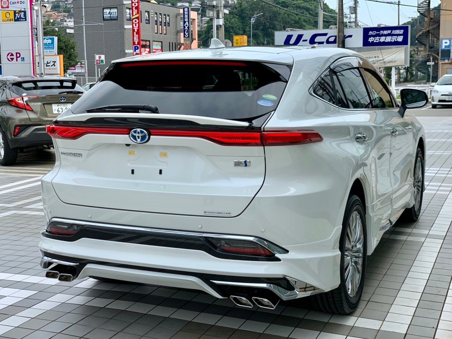 新型ハリアー調光パノラマサンルーフ装備車 御納車 新型ハリアー調光パノラマサンルーフ装備車 御納車