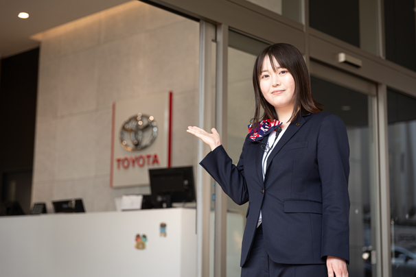 03名神尼崎店スタッフ働く風景写真 (7)