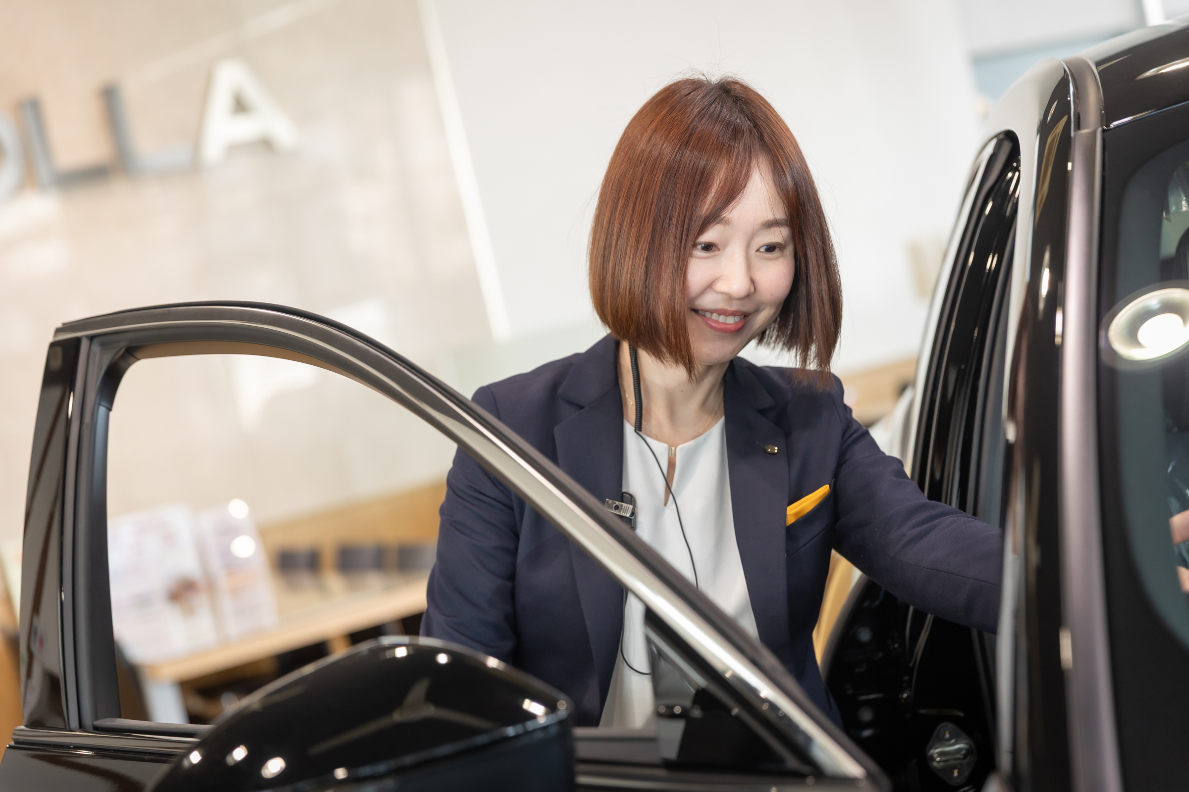 17宝塚店スタッフ働く風景写真 (3)