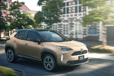 【モデル入り素材】Z（ハイブリッド・2WD）